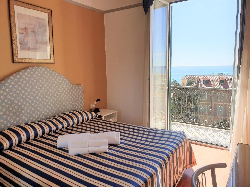 Hotel Morandi Санремо Экстерьер фото