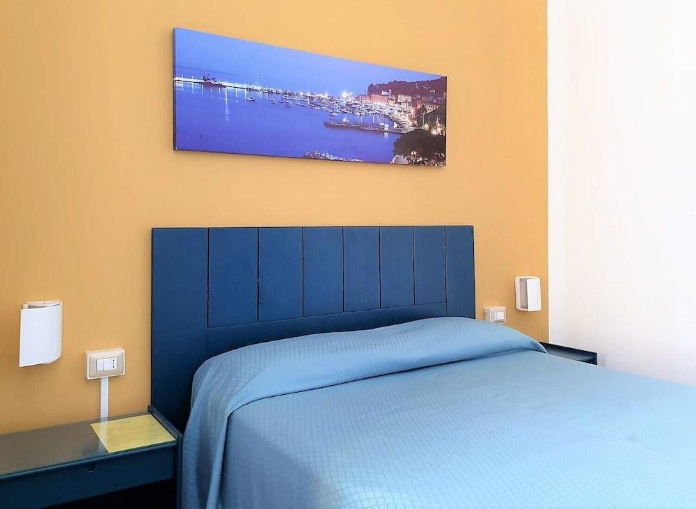 Hotel Morandi Санремо Экстерьер фото