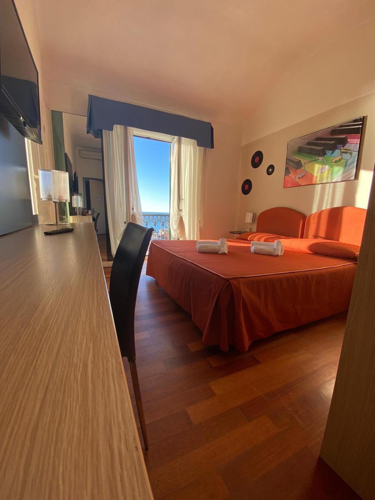 Hotel Morandi Санремо Экстерьер фото